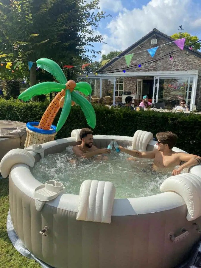 ©jacuzzihuur.nl/